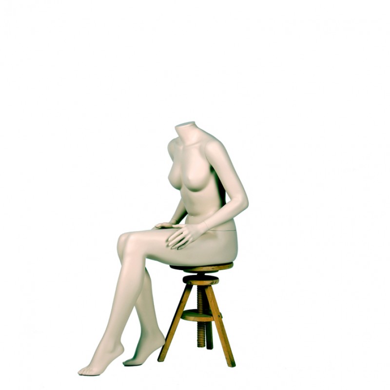 FEMALE MANNEQUIN – SITTING - DARROL 700 SERIES - NECK-LOCK SYSTEM